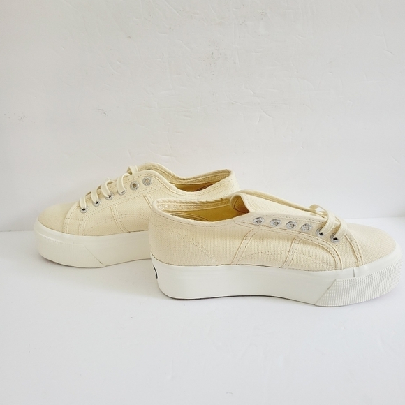 New Superga Cream Canvas Platform Sneakers Size 7,5 - Picture 2 of 7